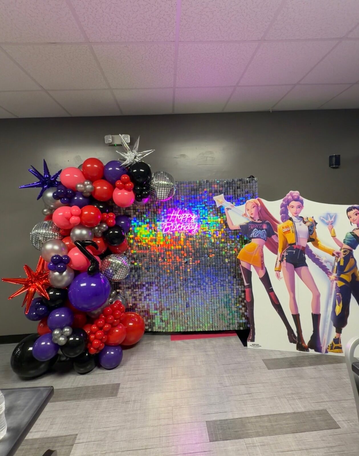 K-Pop birthday scene